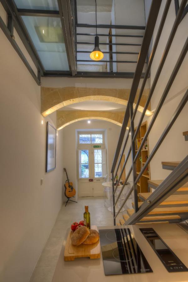 Cute And Modern Duplex Apartment In Ideal Location Rcas1-1 Valletta Eksteriør bilde